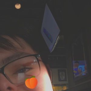 Meet your Posher, Lauro